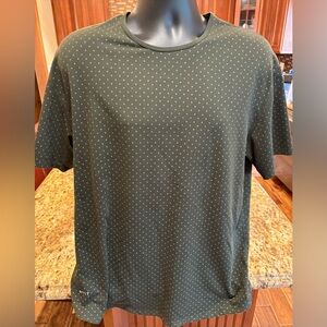 BYLT Basics Dotted‎ T-shirt. Sharp olive green with dotted print.
